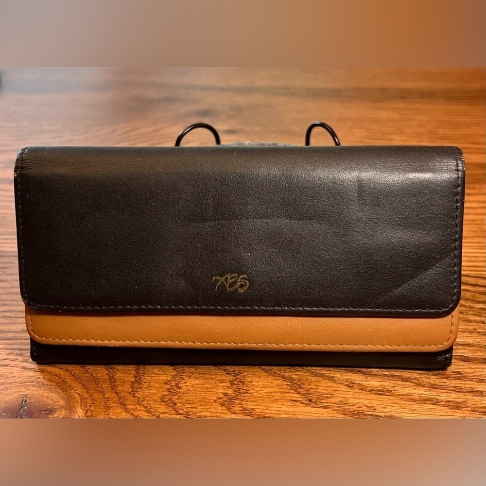 ABS Allen Schwartz Women's Leather
Card Holder Wallet Blue/Tan RFID
Blocking